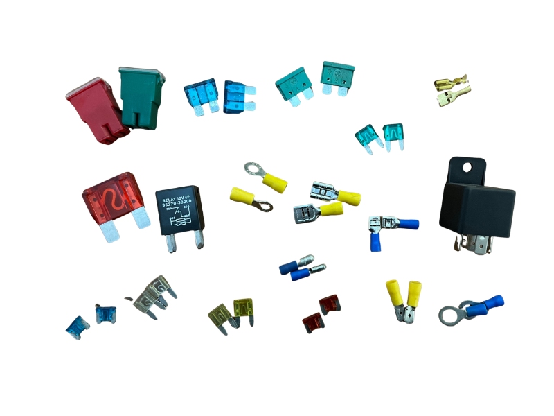 Relés, fusibles y terminales
